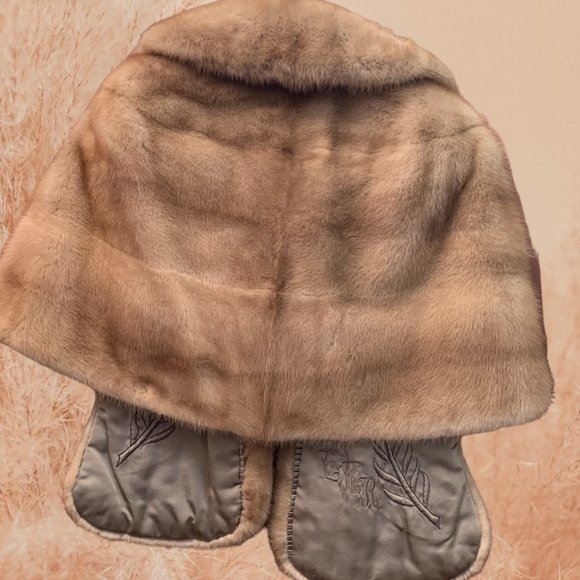 Vintage Mink Fur Capelet Wrap - Picture 4 of 7